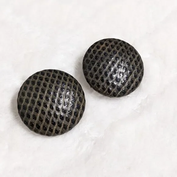 Vintage 1980's Faux Leather "Attitudes by Paris" Clip Button Earrings - Picture 2 of 6